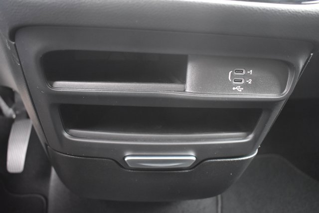 New 2026 Chrysler Voyager LX image 27