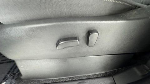 Certified 2023 Nissan Frontier SV w/ SV Convenience Package image 16