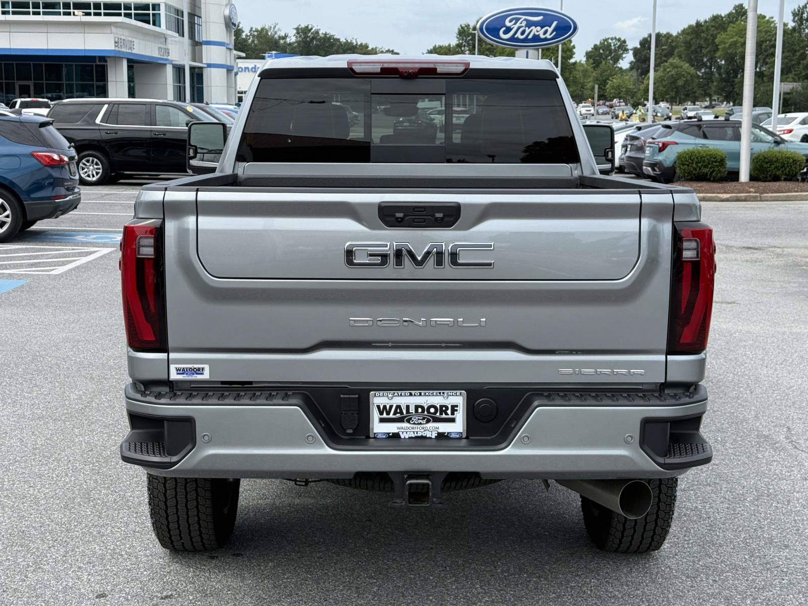 Used 2026 GMC Sierra 2500 Denali Ultimate w/ Max Trailering Package AWD/4WD image 3