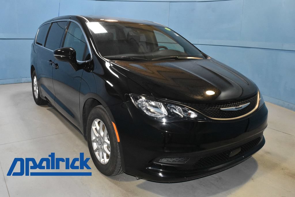 Used 2025 Chrysler Voyager LX