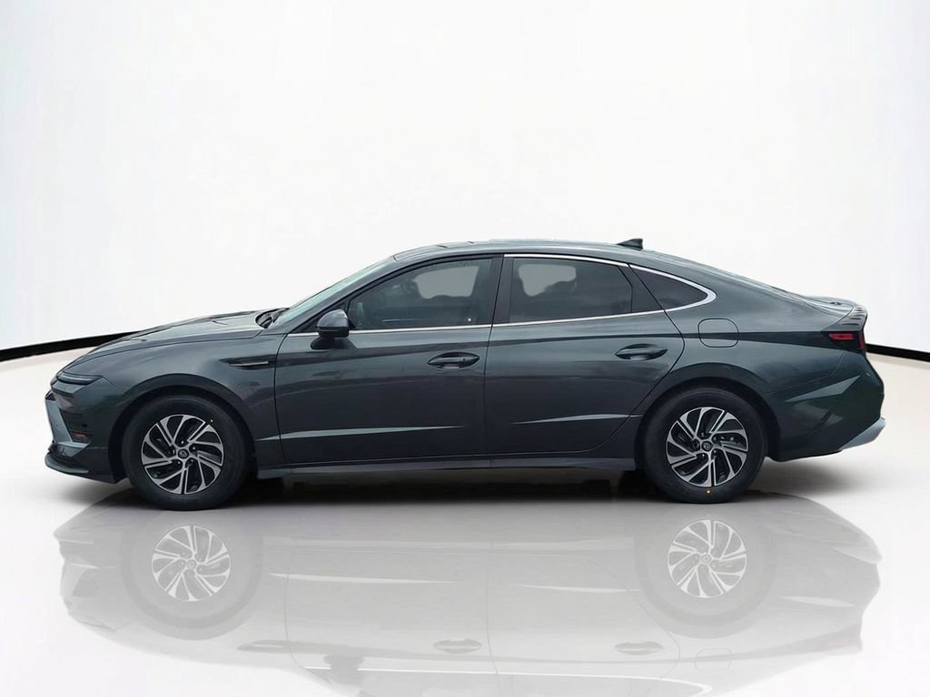 New 2026 Hyundai Sonata Blue FWD image 8