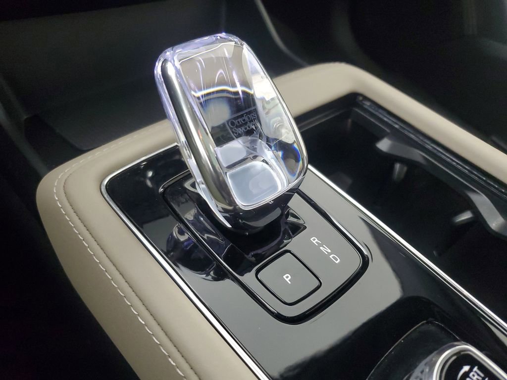 Certified 2026 Volvo XC90 B6 Plus w/ Protection Package Premier image 35