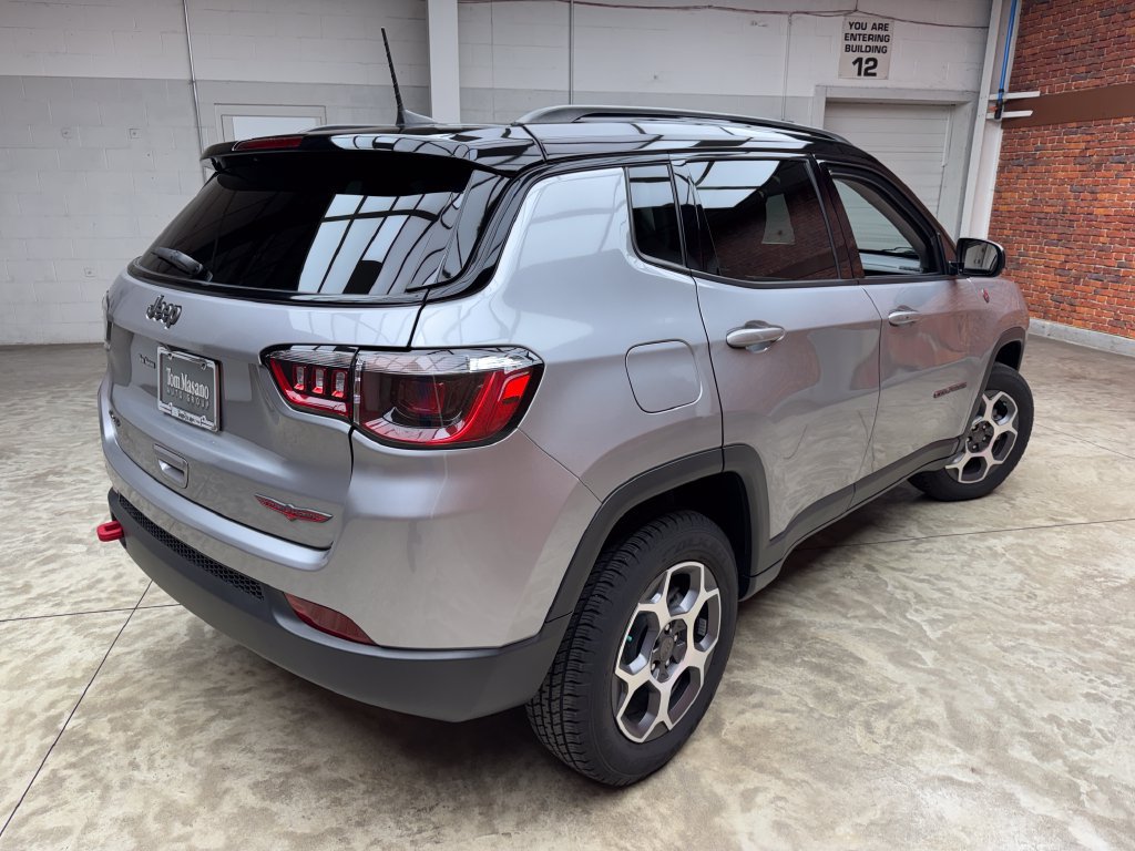 Used 2022 Jeep Compass Trailhawk AWD/4WD image 5