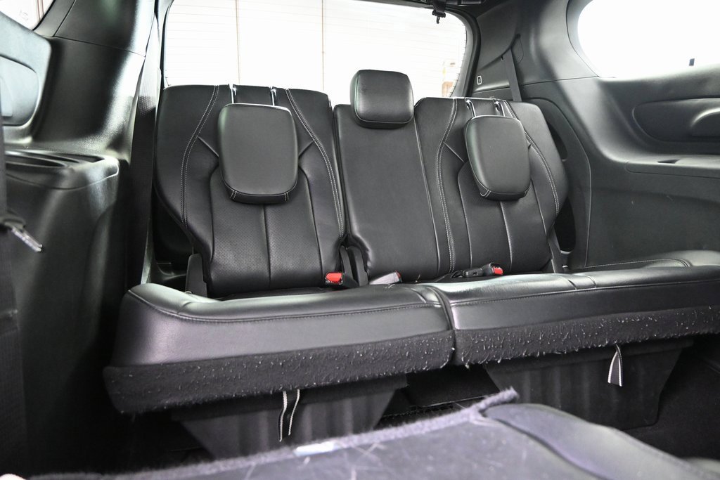 Used 2022 Chrysler Pacifica Touring-L w/ S Appearance Package image 17