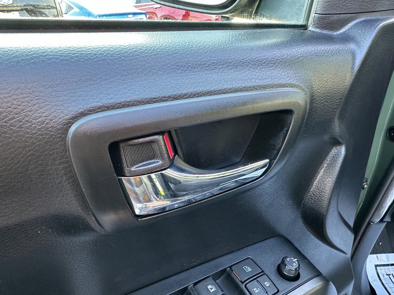 Used 2021 Toyota Tacoma 4x4 Double Cab image 20