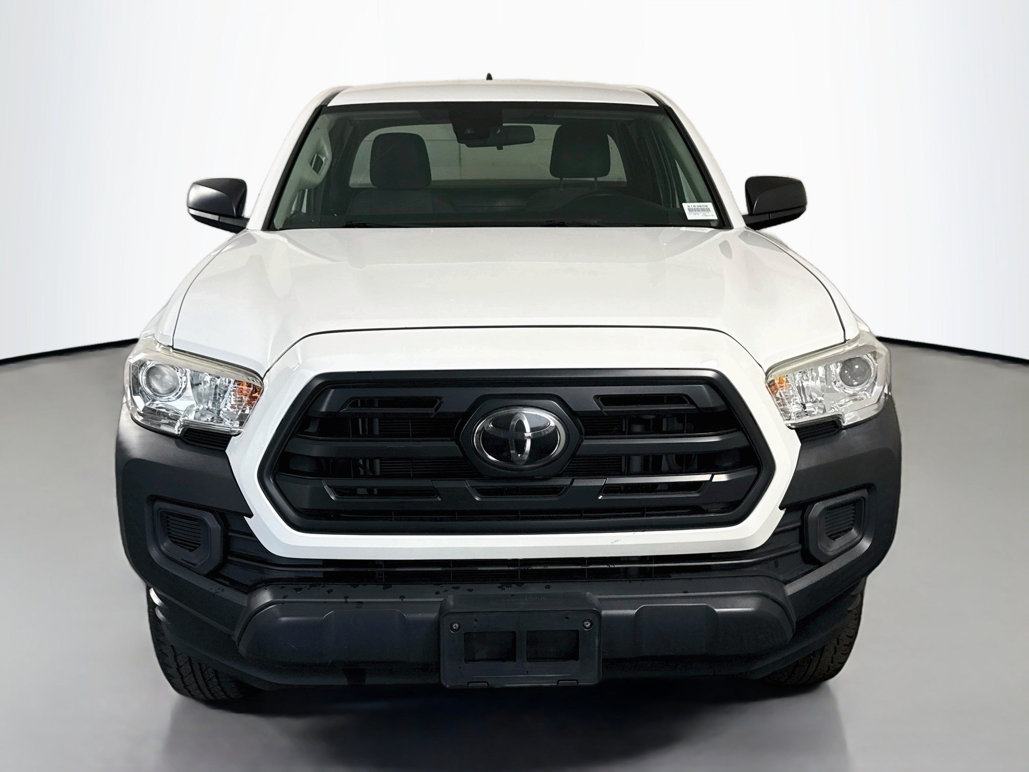 Used 2019 Toyota Tacoma SR RWD image 2