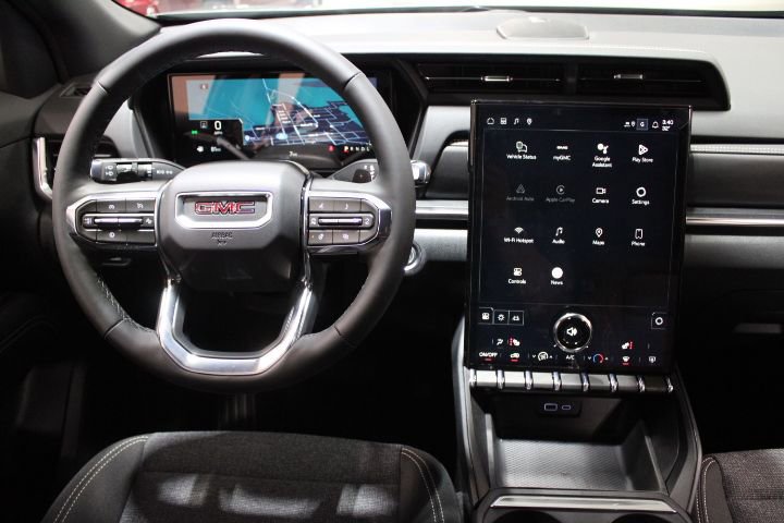 Used 2026 GMC Terrain Elevation w/ Technology Package II image 27