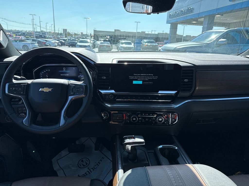 Used 2023 Chevrolet Silverado 1500 High Country w/ High Country Premium Package image 15
