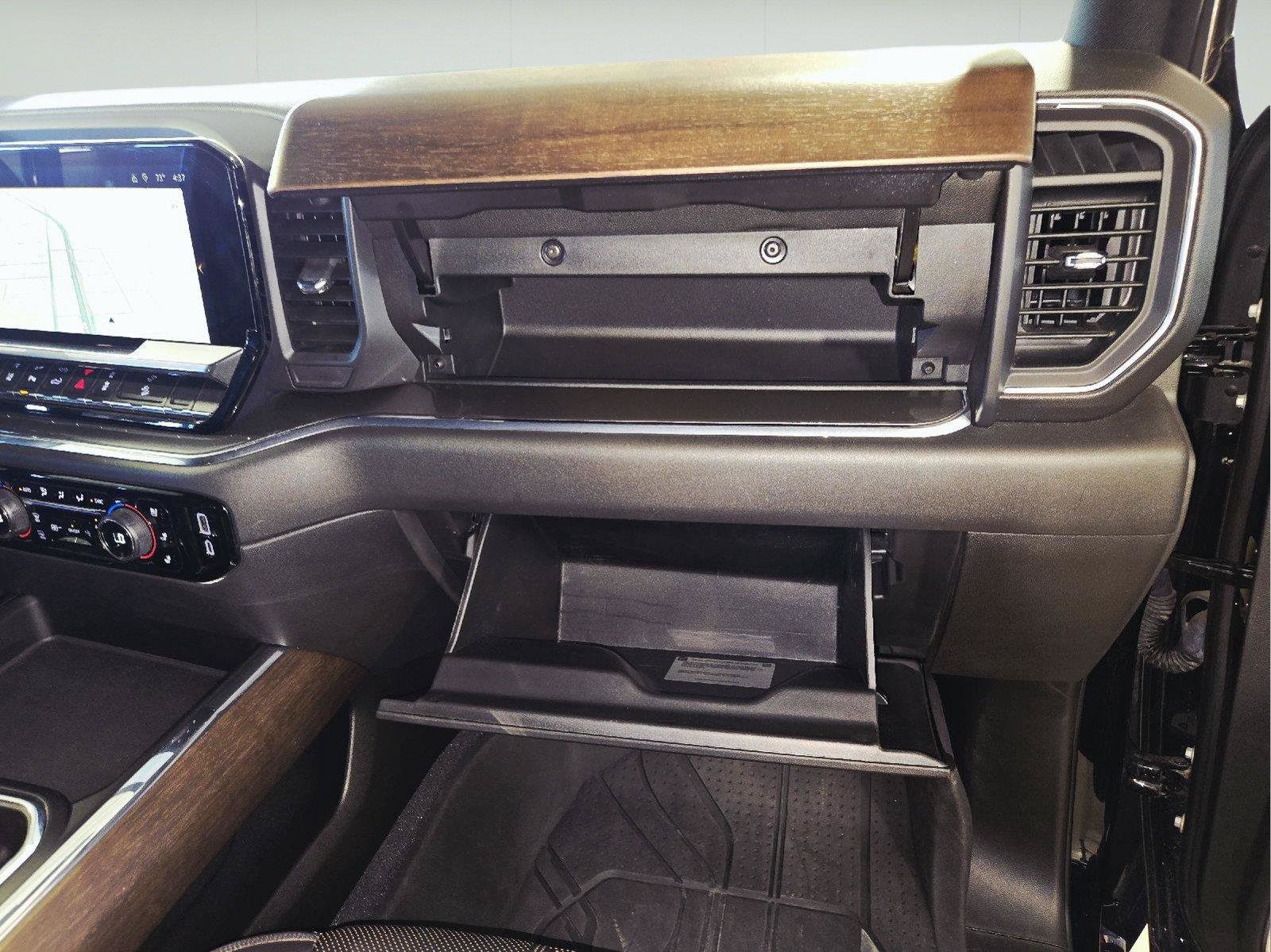 Used 2024 Chevrolet Silverado 3500 High Country w/ Technology Package AWD/4WD image 64