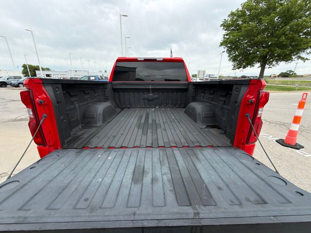 Used 2019 Chevrolet Silverado 1500 LT Trail Boss w/ Convenience Package AWD/4WD image 13