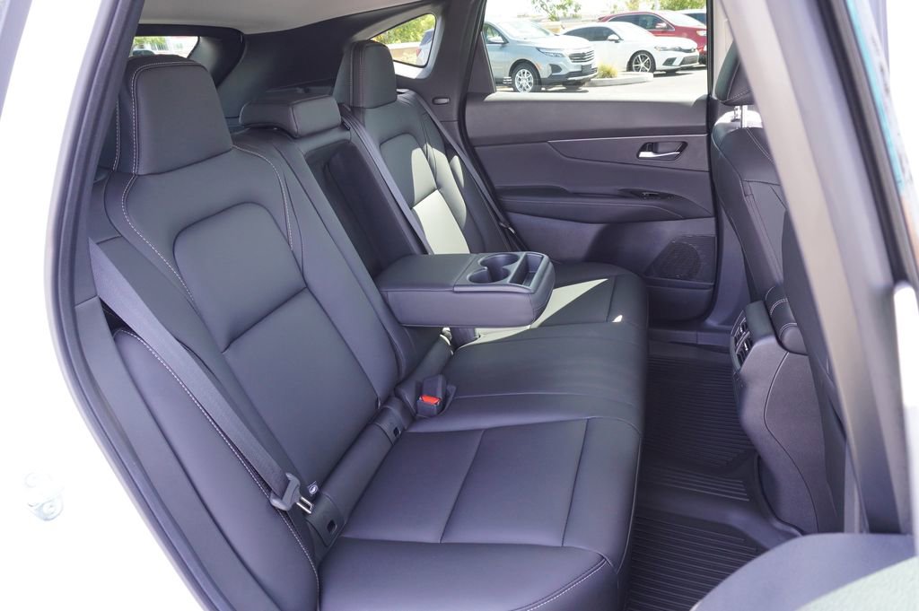 Certified 2025 Nissan Murano SV FWD image 9
