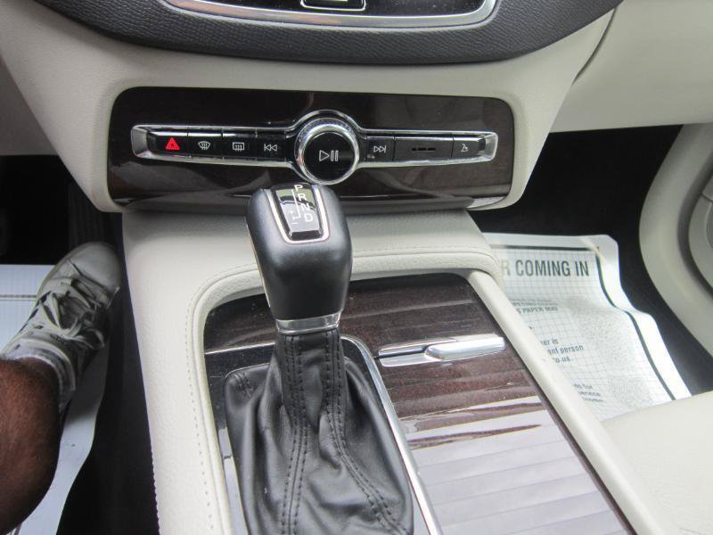 Used 2019 Volvo XC90 T6 Momentum w/ Protection Package Premier AWD/4WD image 33