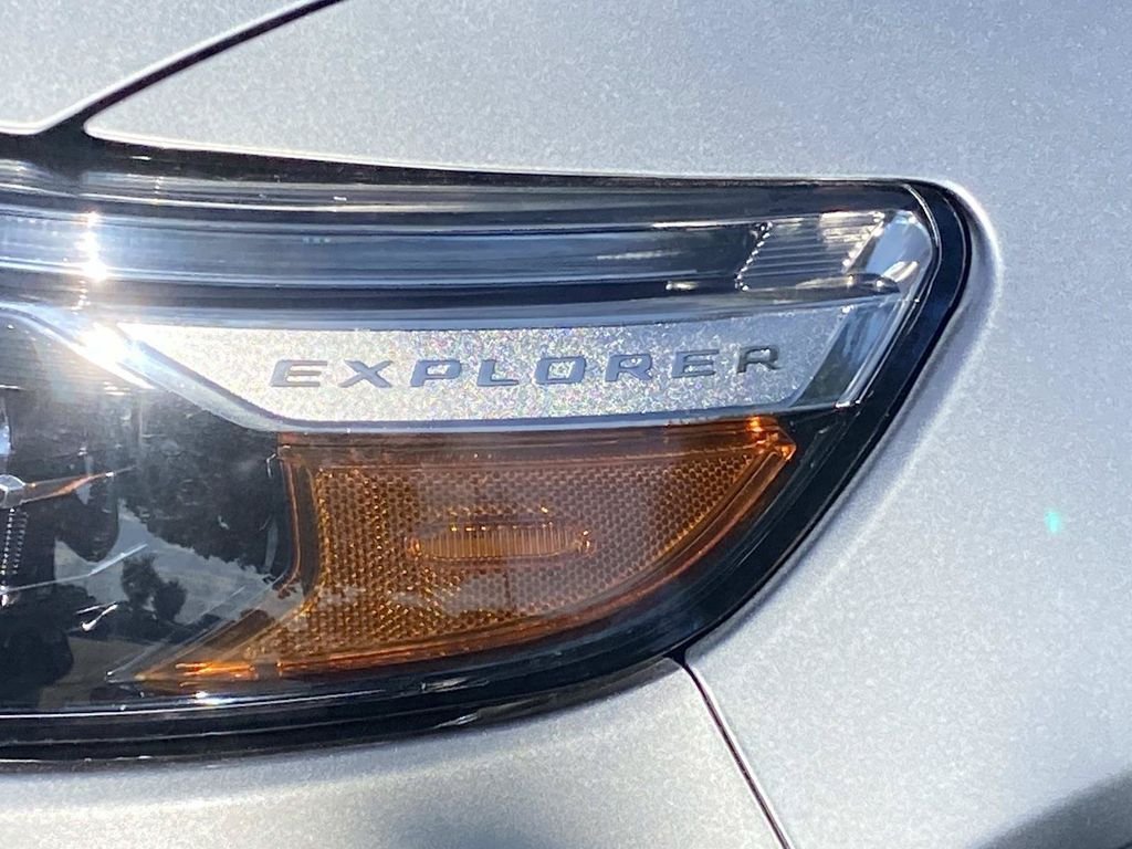 Used 2023 Ford Explorer ST w/ Equipment Group 401A AWD/4WD image 12