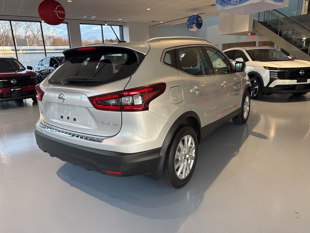 Used 2022 Nissan Rogue Sport SV image 13