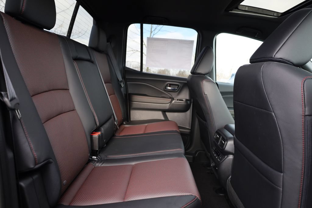 New 2026 Honda Ridgeline Black Edition image 33