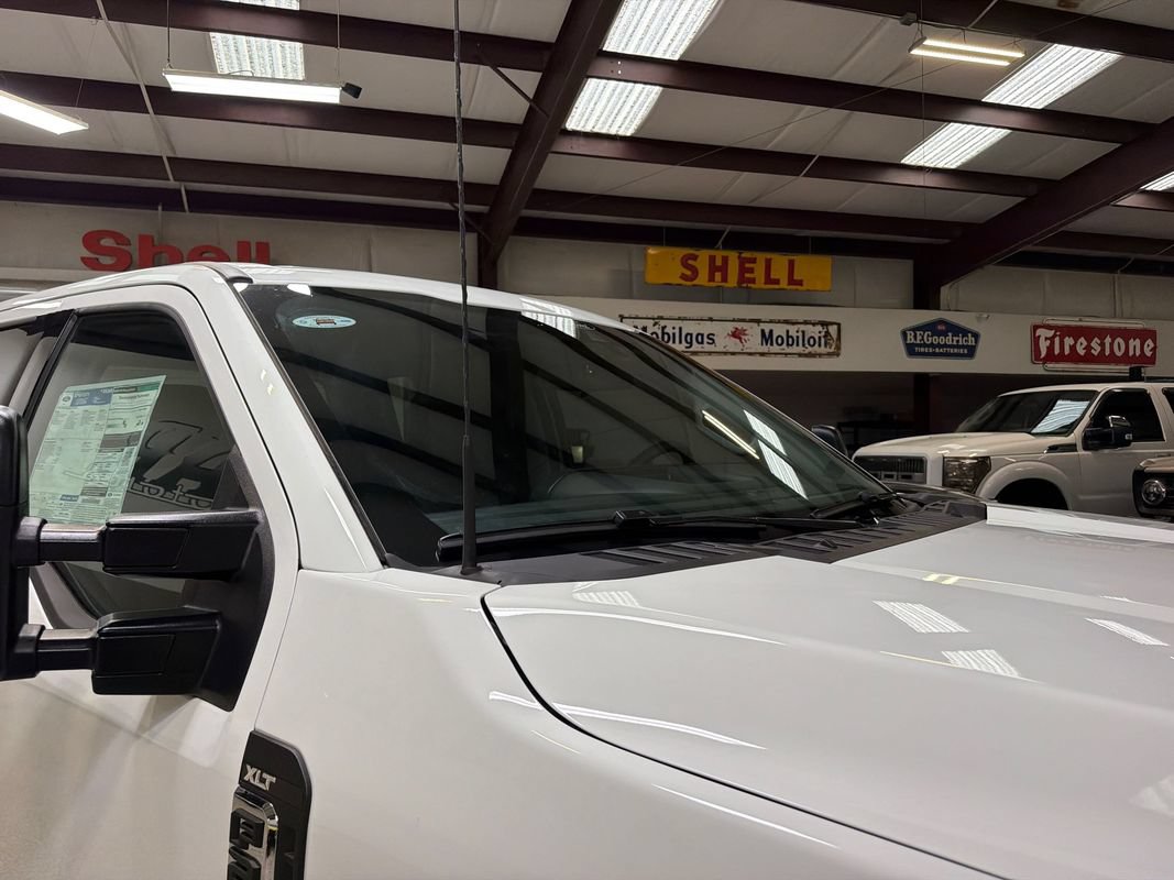 Used 2025 Ford F250 XLT AWD/4WD image 44