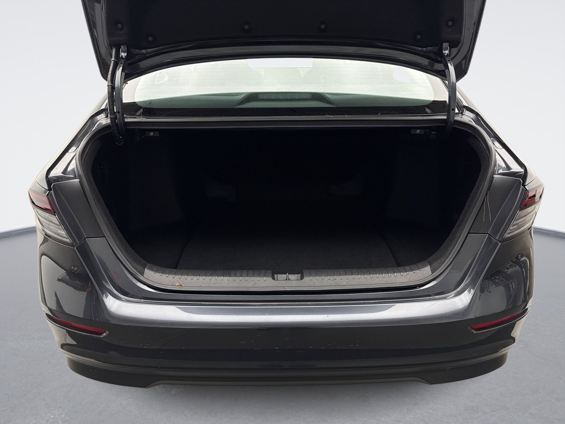 Used 2025 Honda Accord SE image 21