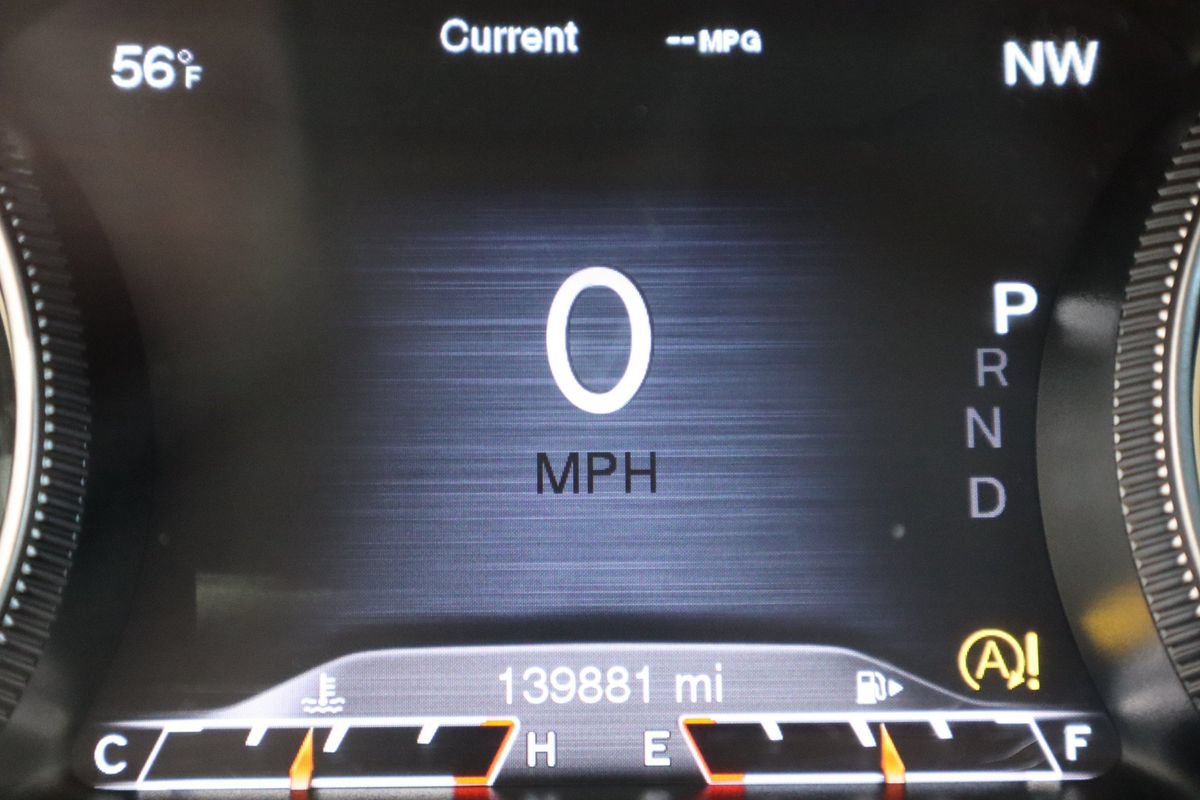 Used 2016 Jeep Cherokee Trailhawk w/ Cold Weather Group AWD/4WD image 45
