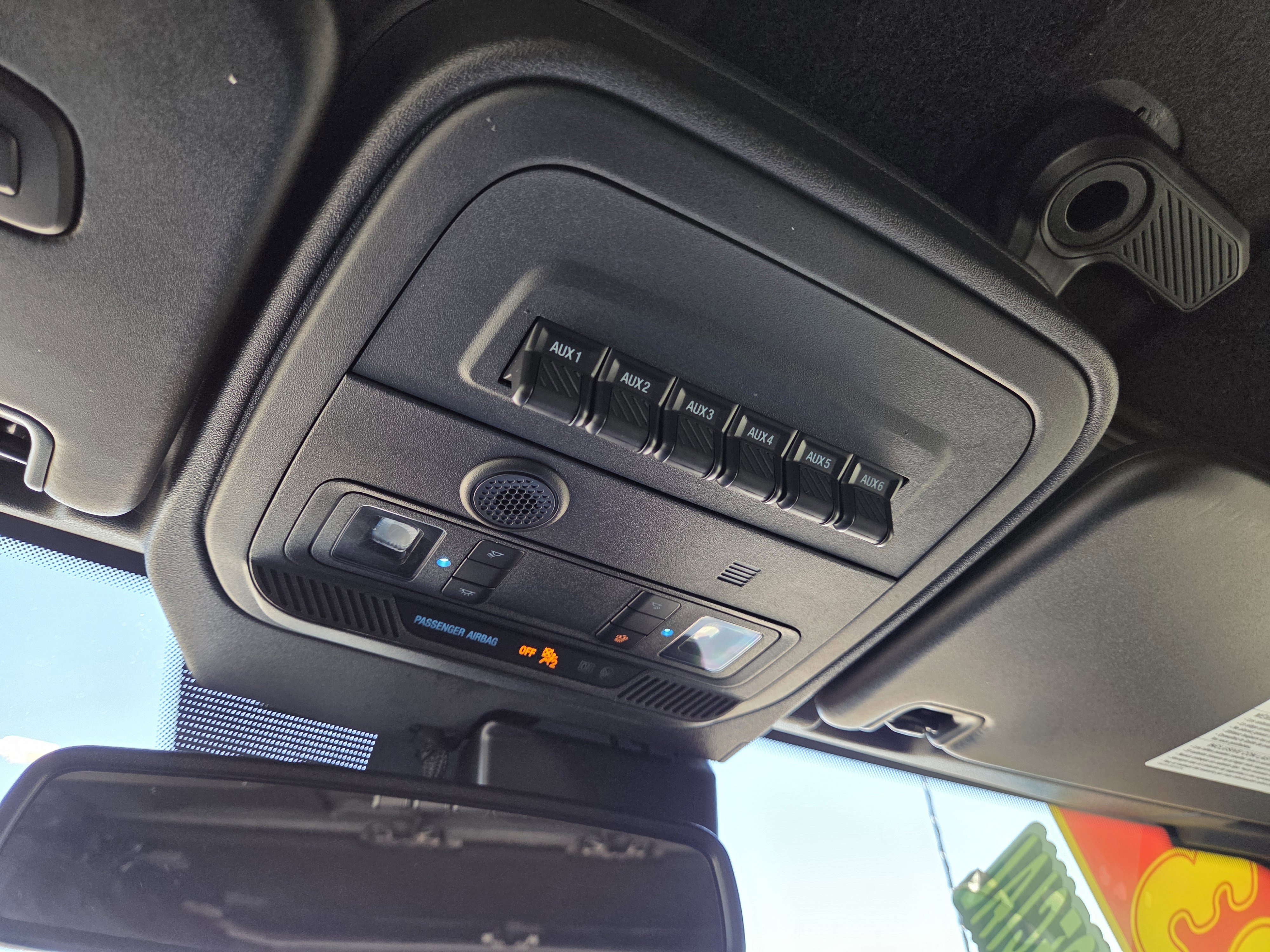 Used 2023 Ford Bronco Wildtrak image 41