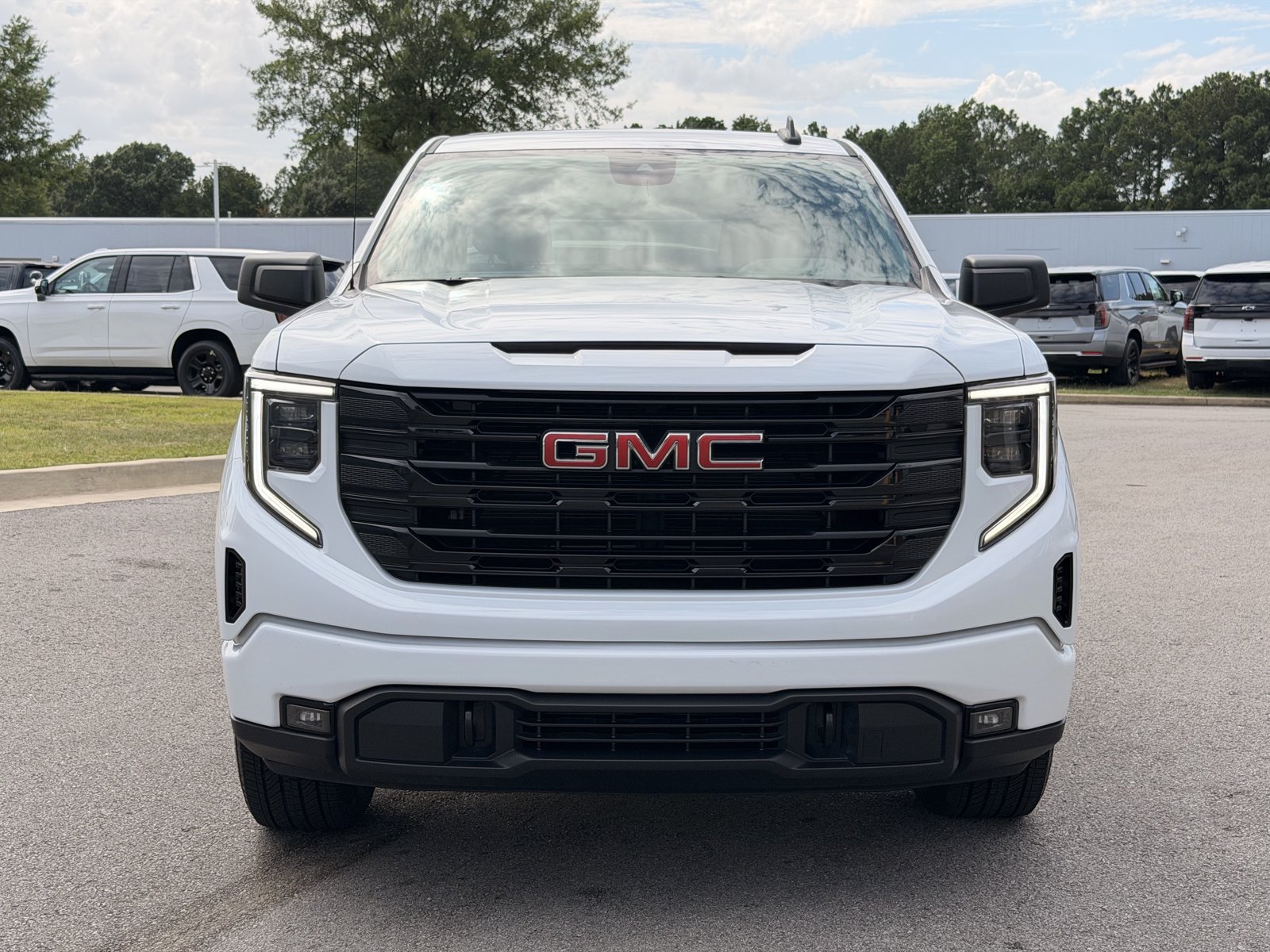 Used 2024 GMC Sierra 1500 Elevation AWD/4WD image 6