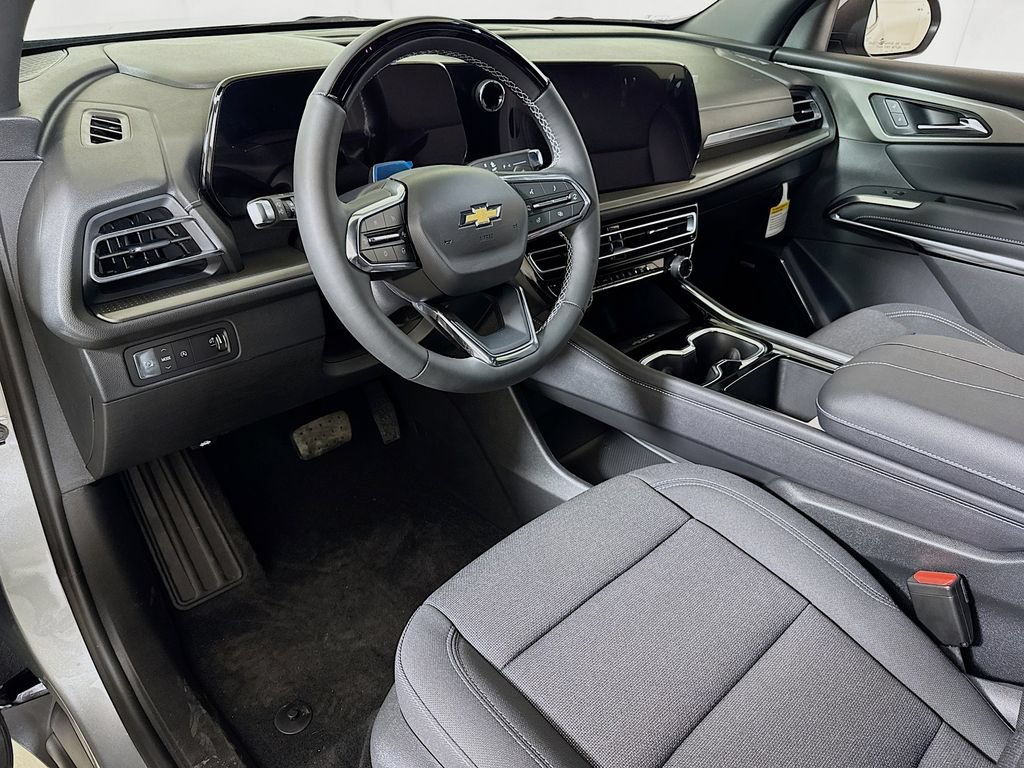 New 2026 Chevrolet Traverse LT w/ Enhanced Driving Package FWD image 5
