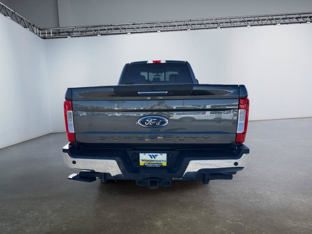 Used 2017 Ford F350 Lariat w/ Lariat Value Package AWD/4WD image 4