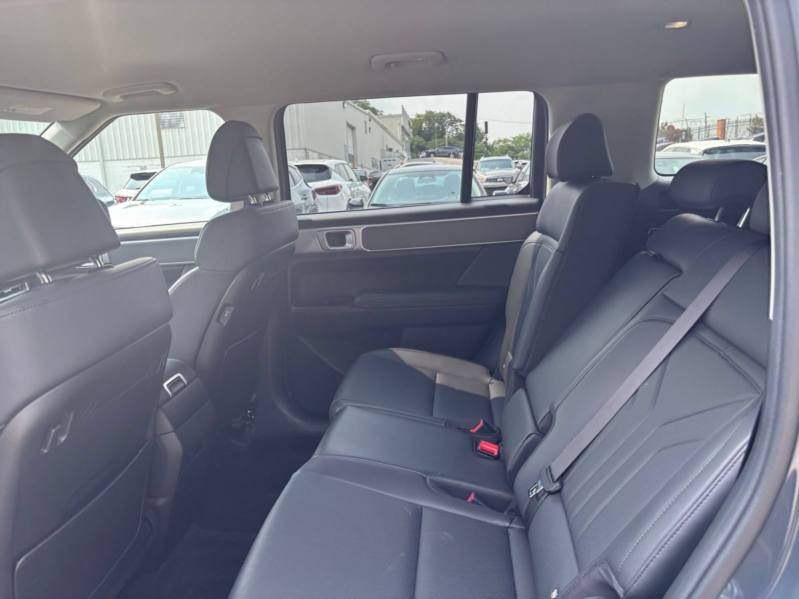 Used 2026 Hyundai Santa Fe SEL FWD image 21
