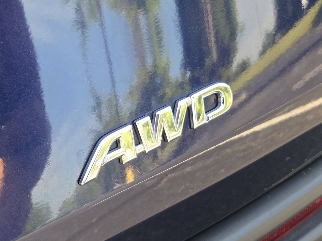 Used 2024 Toyota Sienna LE AWD/4WD image 14