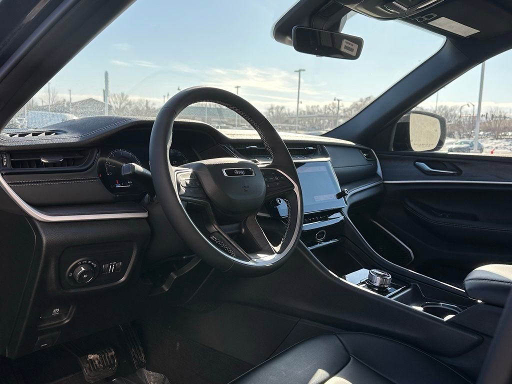 New 2026 Jeep Grand Cherokee Limited AWD/4WD image 10