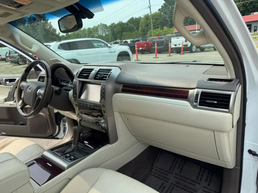 Used 2017 Lexus GX 460 Premium image 26