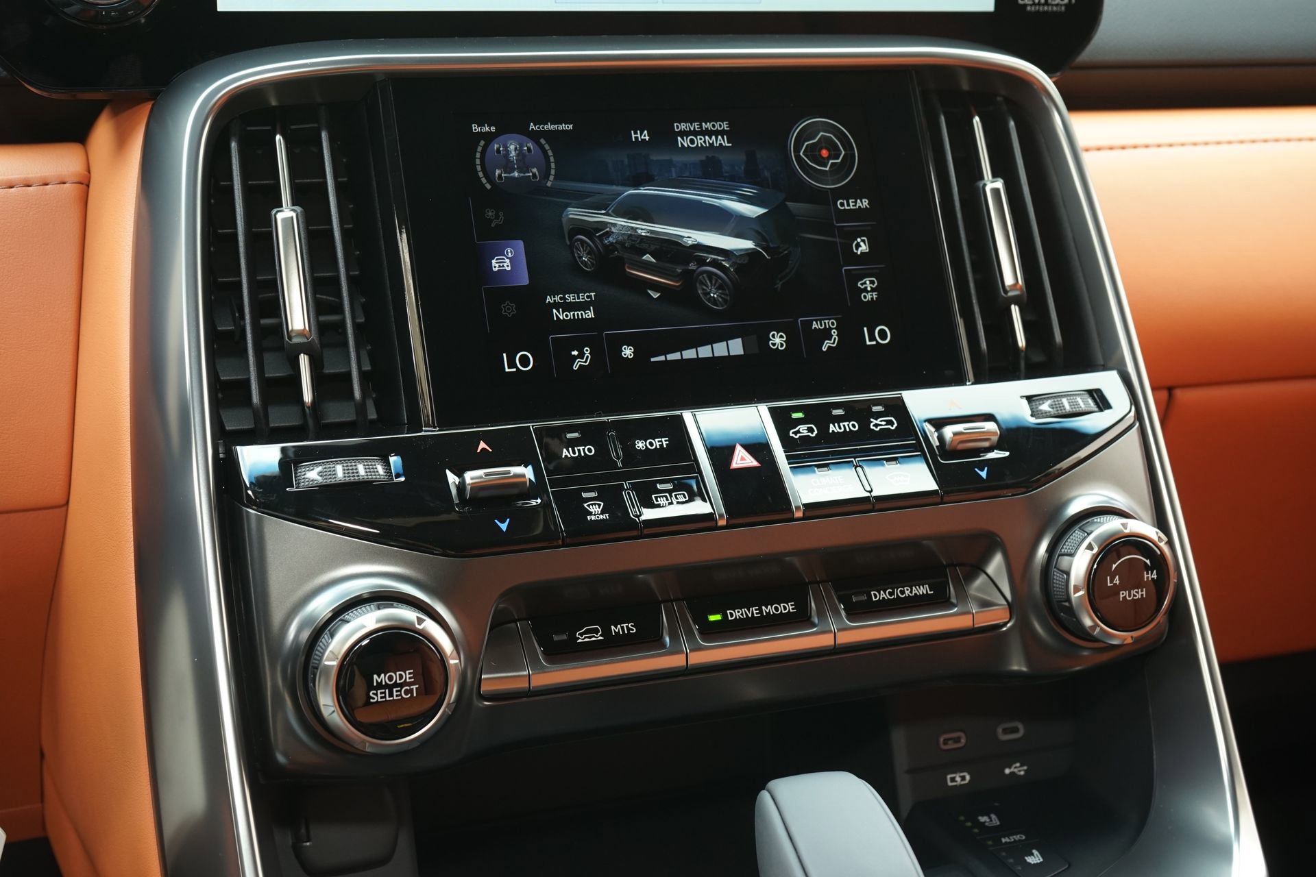 Used 2026 Lexus LX 700h Ultra Luxury AWD/4WD image 18