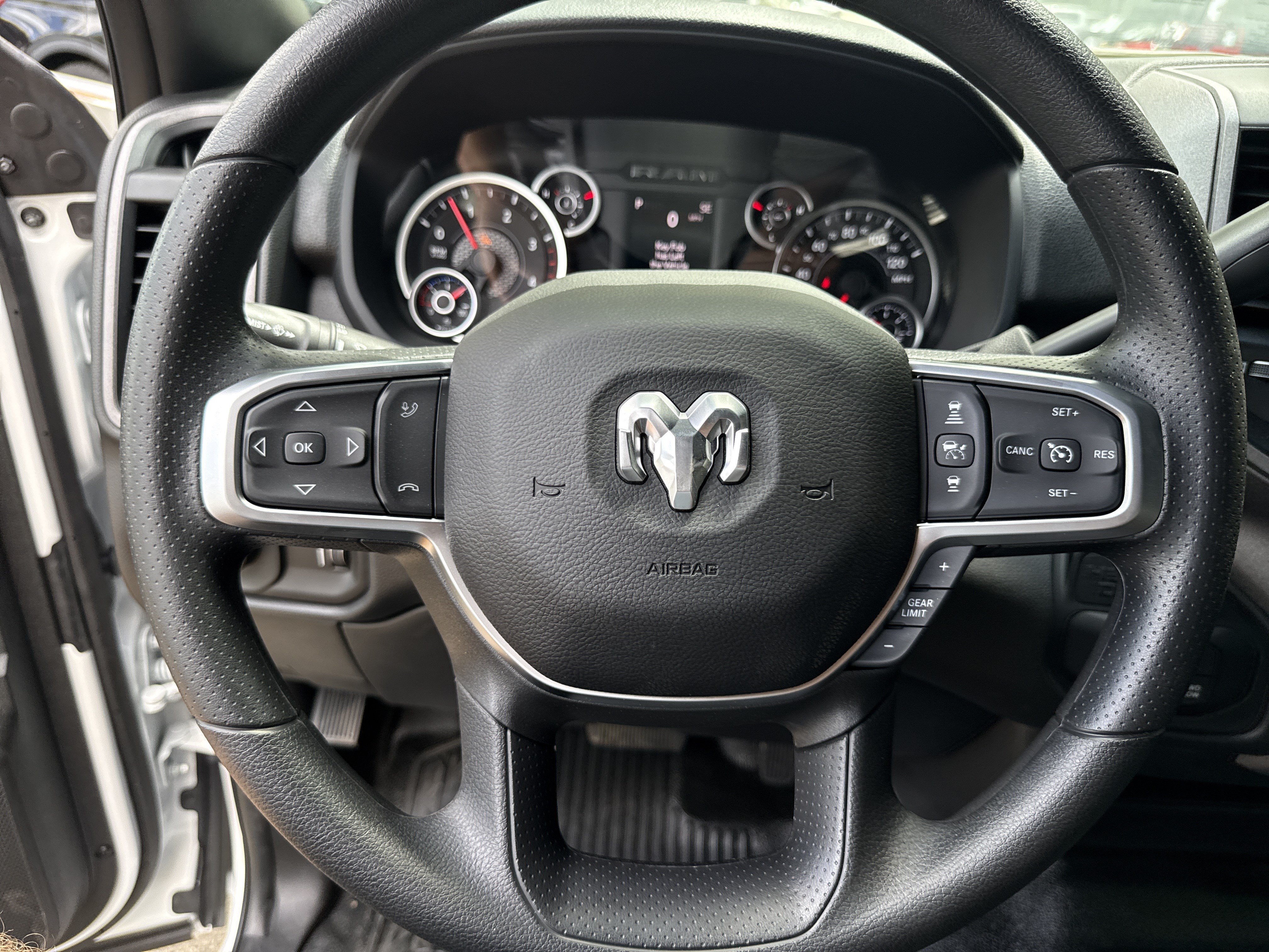 New 2026 RAM 3500 Tradesman AWD/4WD image 29