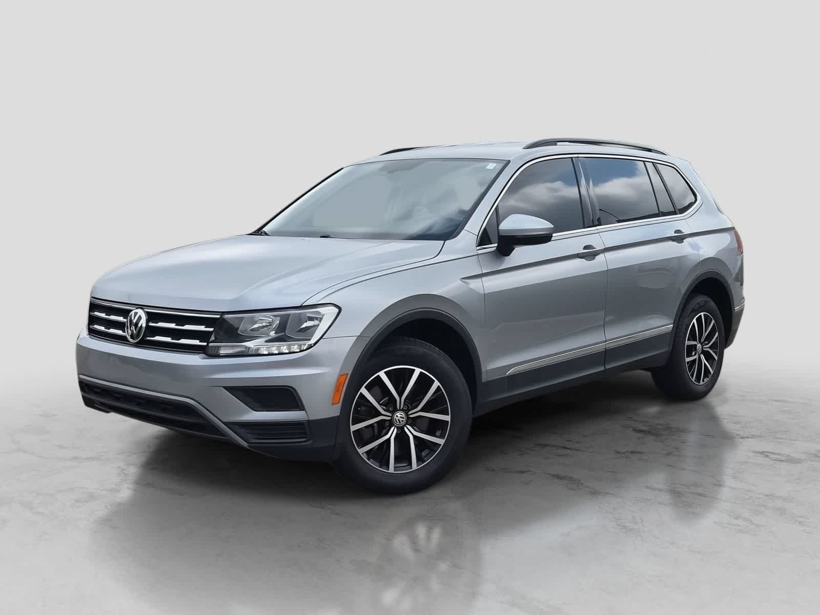Used 2021 Volkswagen Tiguan SE AWD/4WD image 1