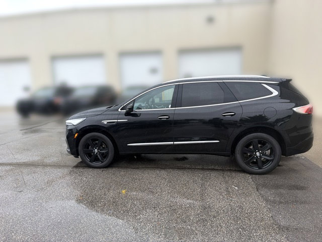 Used 2024 Buick Enclave Essence w/ Experience Buick Package FWD image 12