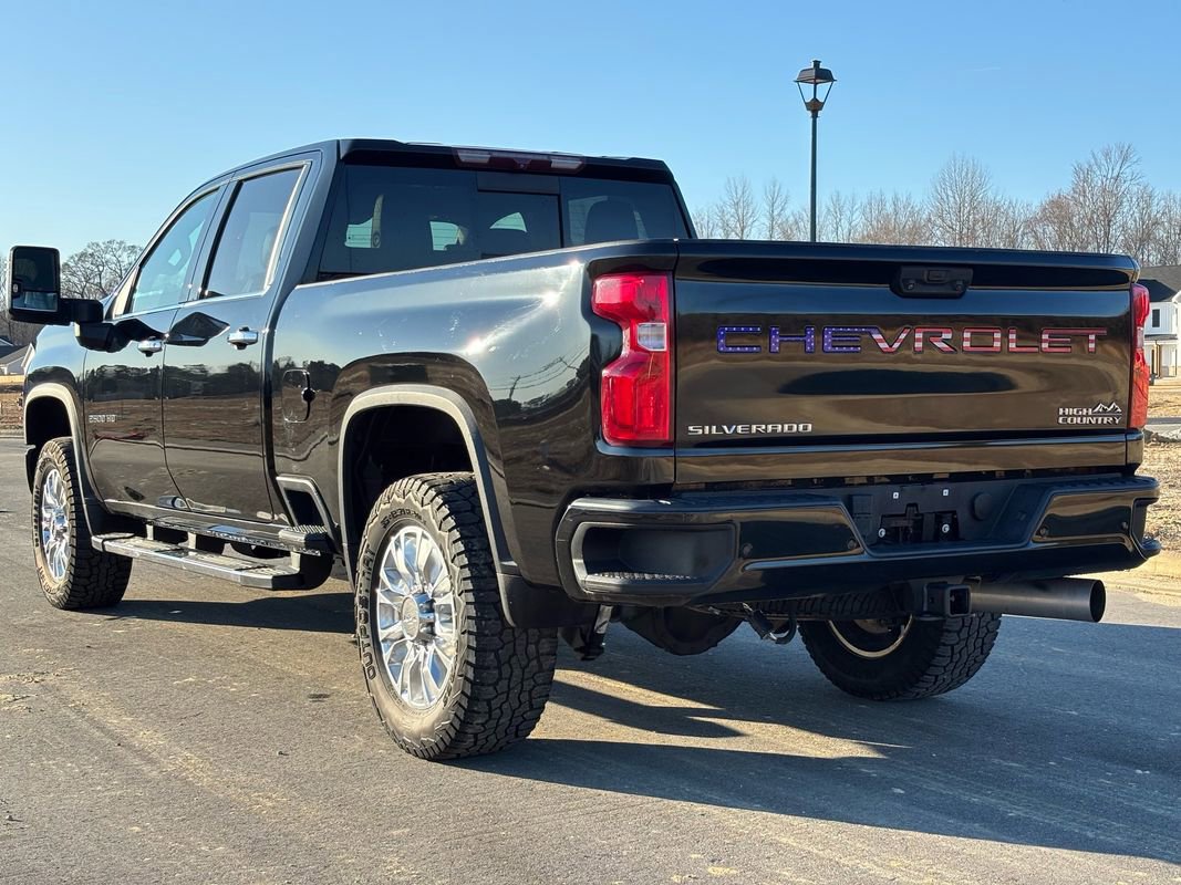 Used 2022 Chevrolet Silverado 2500 High Country image 7