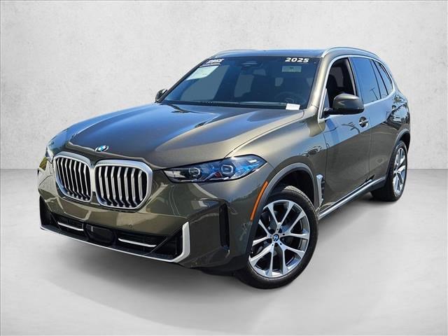 Certified 2025 BMW X5 xDrive40i w/ Premium Package AWD/4WD image 1