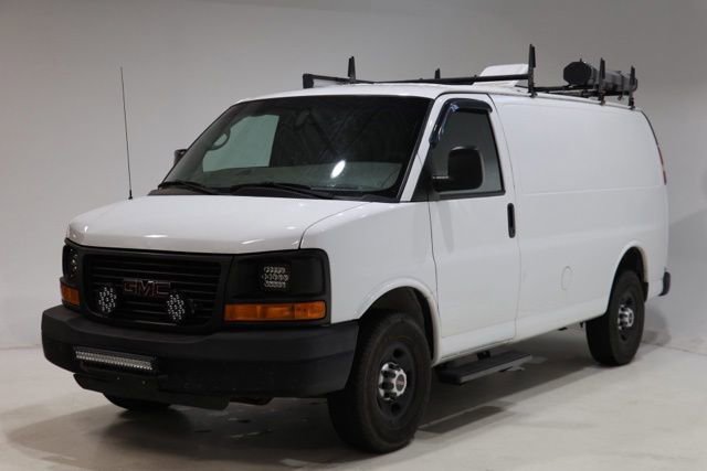 Used 2015 GMC Savana 2500 RWD image 3
