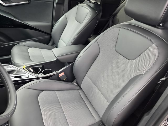 New 2026 Kia Niro EX FWD image 14