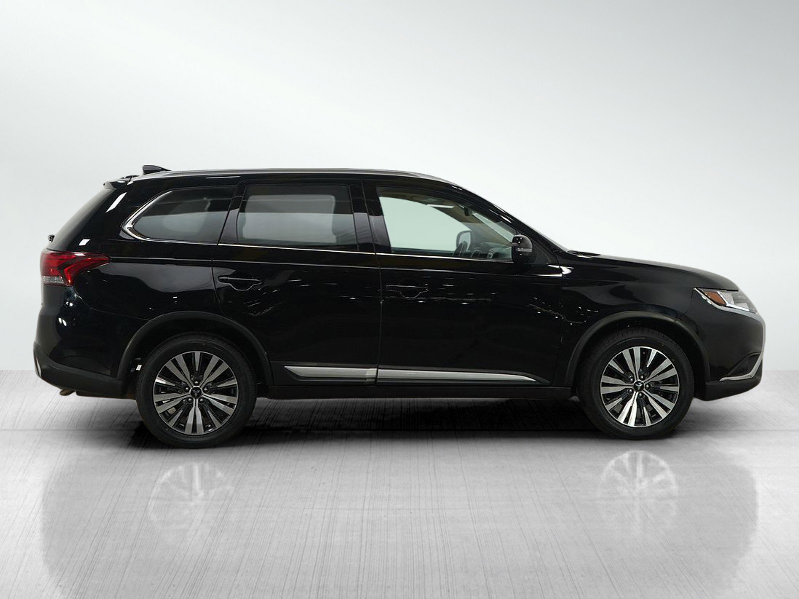 Used 2020 Mitsubishi Outlander SEL image 6