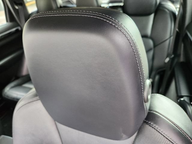 Used 2016 Porsche Cayenne AWD/4WD image 13