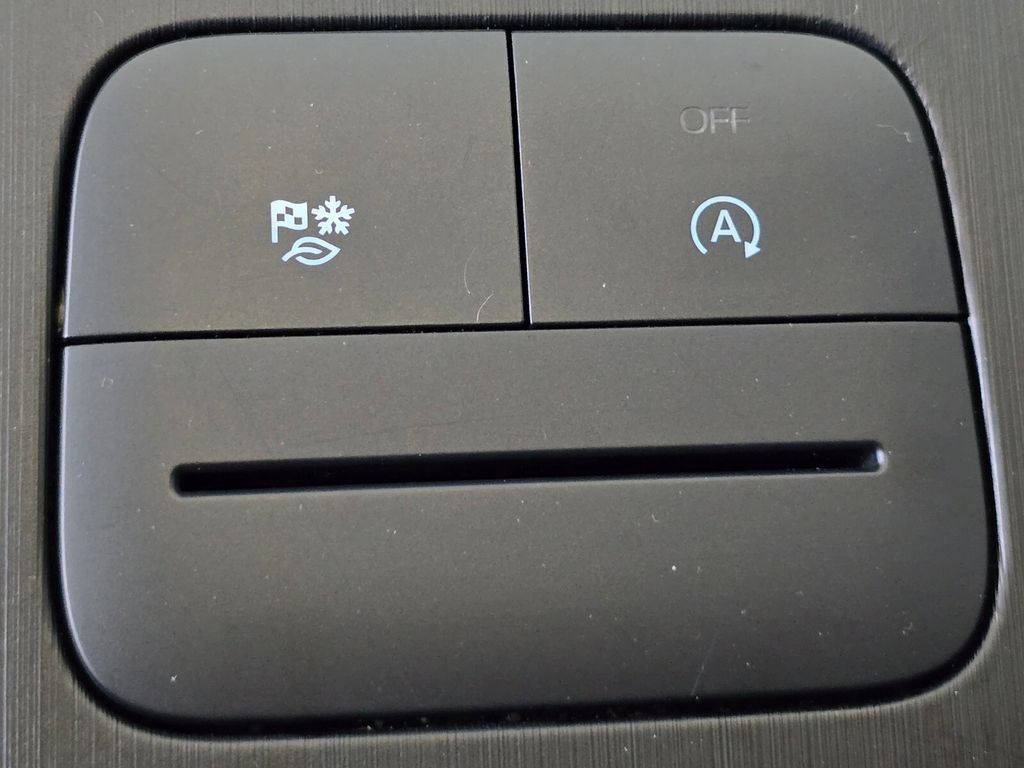 Used 2025 Ford Escape ST-Line AWD/4WD image 28