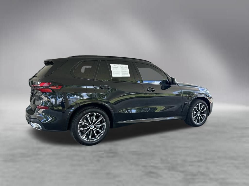 Used 2026 BMW X5 xDrive40i AWD/4WD image 3