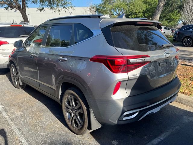 Certified 2021 Kia Seltos S image 4