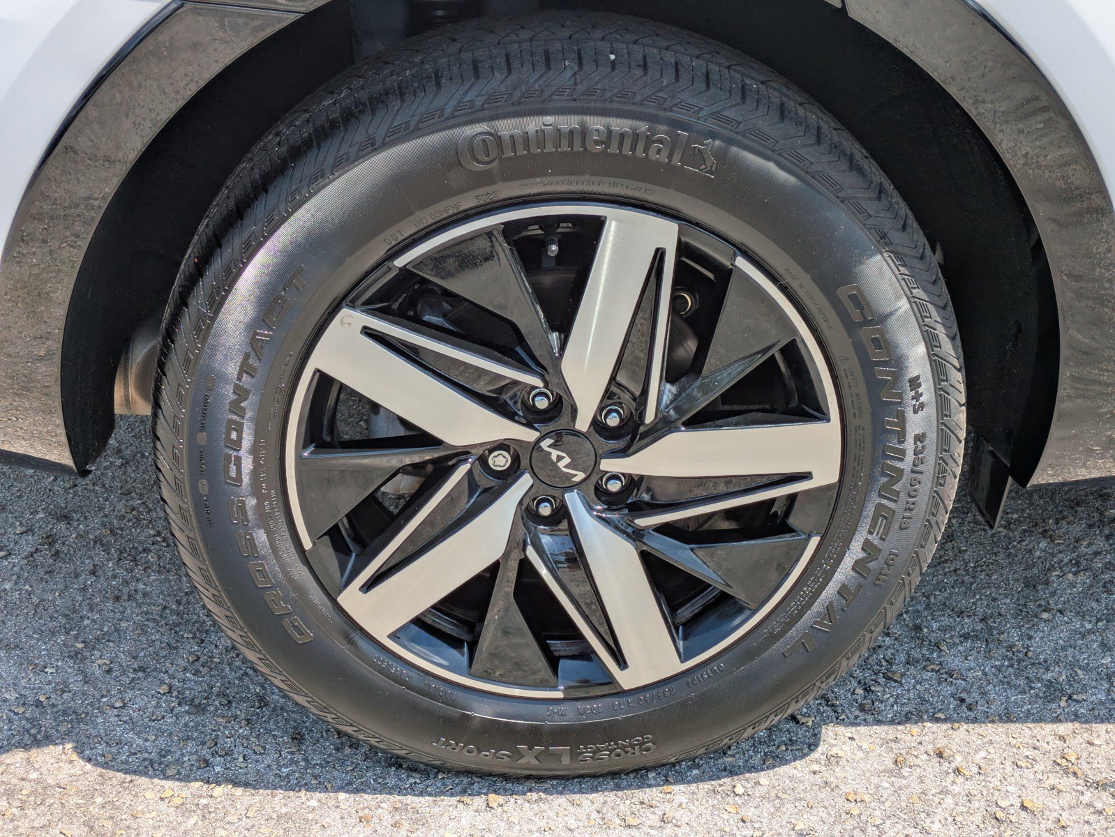 Certified 2023 Kia Sorento S FWD image 8