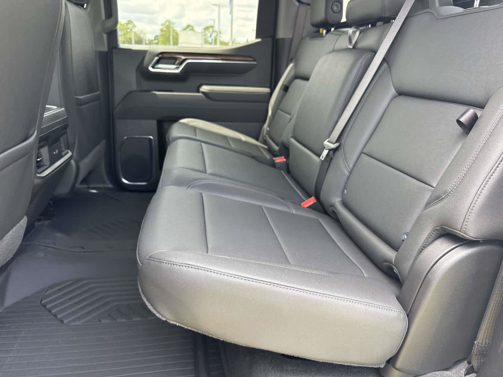 New 2026 Chevrolet Silverado 1500 LT Trail Boss w/ LT Trail Boss Premium Package AWD/4WD image 8