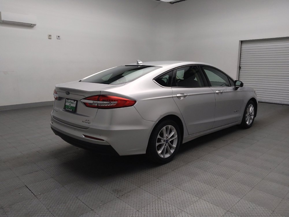 Used 2019 Ford Fusion SE image 9