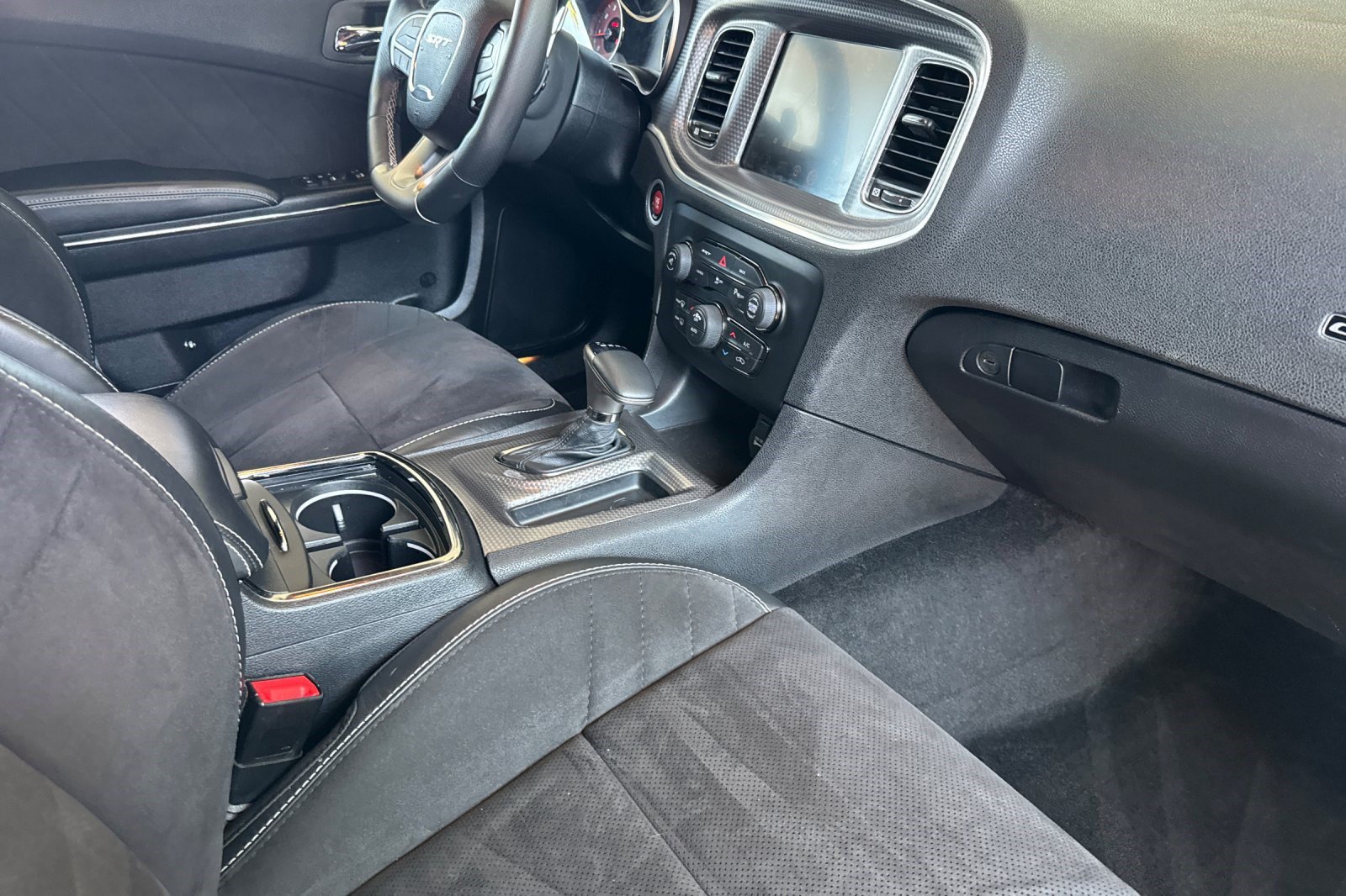 Used 2016 Dodge Charger SRT Hellcat w/ Harman/Kardon Audio Group RWD image 33