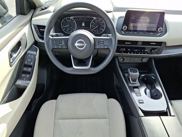 Used 2024 Nissan Rogue SV FWD image 14