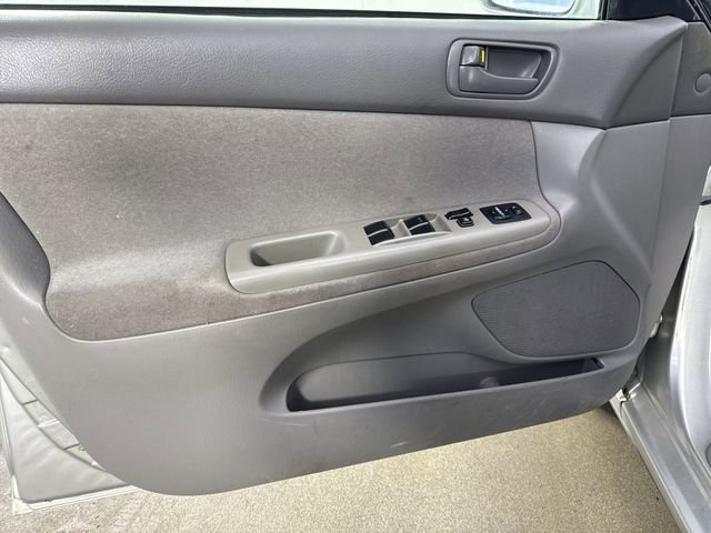 Used 2004 Toyota Camry LE image 16