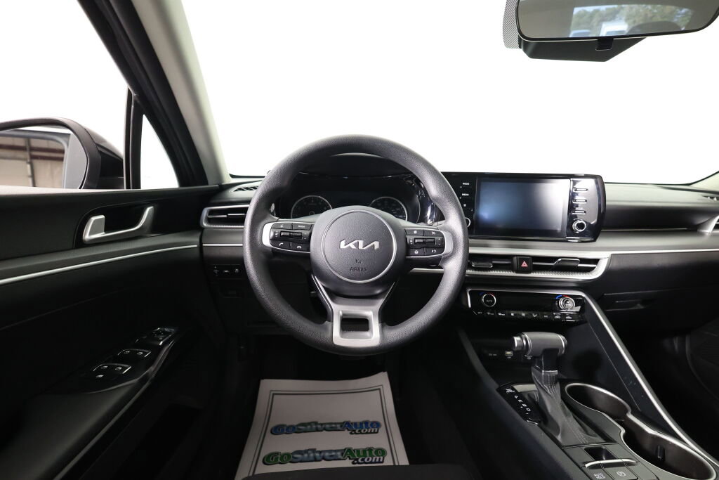 Used 2023 Kia K5 LXS FWD image 28